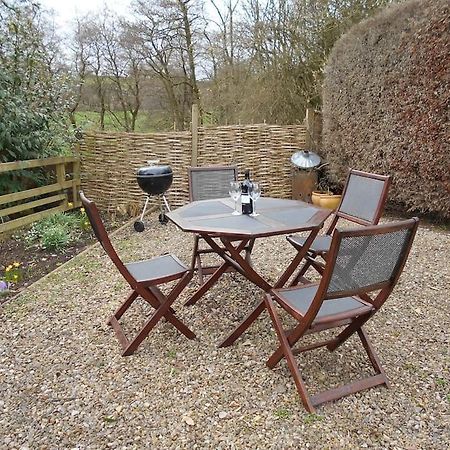 Apartament The Granary, Old Corn Mill, Yorkshire Dales West Burton Zewnętrze zdjęcie