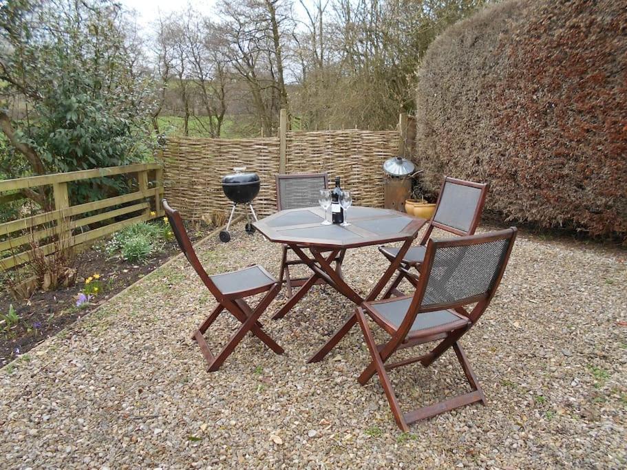 Apartament The Granary, Old Corn Mill, Yorkshire Dales West Burton Zewnętrze zdjęcie