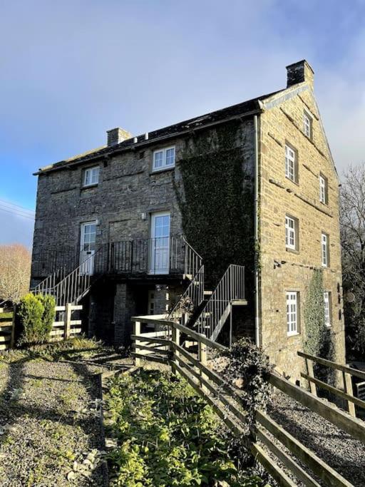 Apartament The Granary, Old Corn Mill, Yorkshire Dales West Burton Zewnętrze zdjęcie